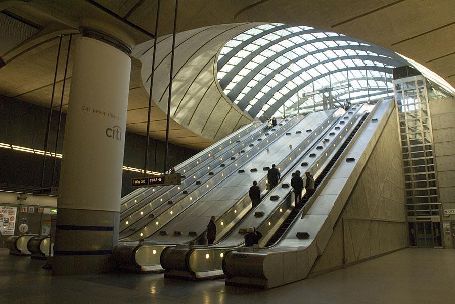 canary wharf escalator